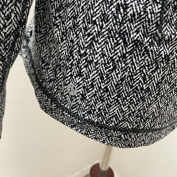 Lululemon Runderful Long Sleeve Cuffins Scattered Herringbone Women Size 8 Grey - Picture 4 of 10